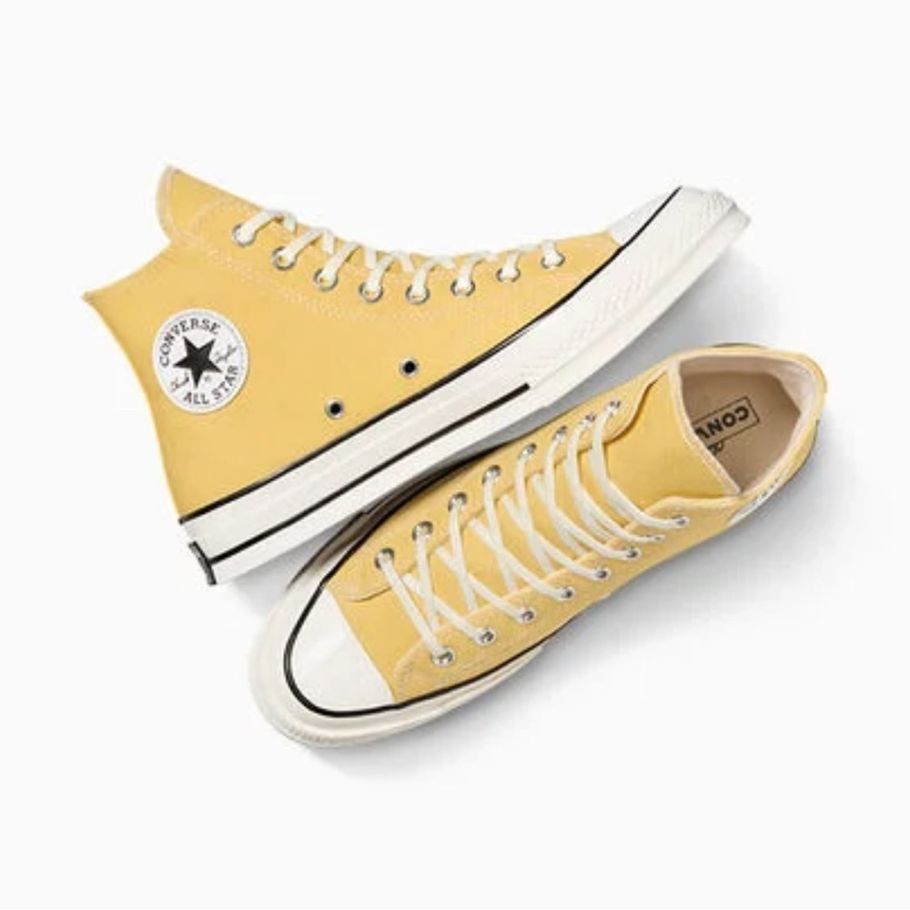 Converse | Chuck 70 Canvas | UNISEX HIGH TOP SHOE | Banana/Yellow | Size 7.5/9